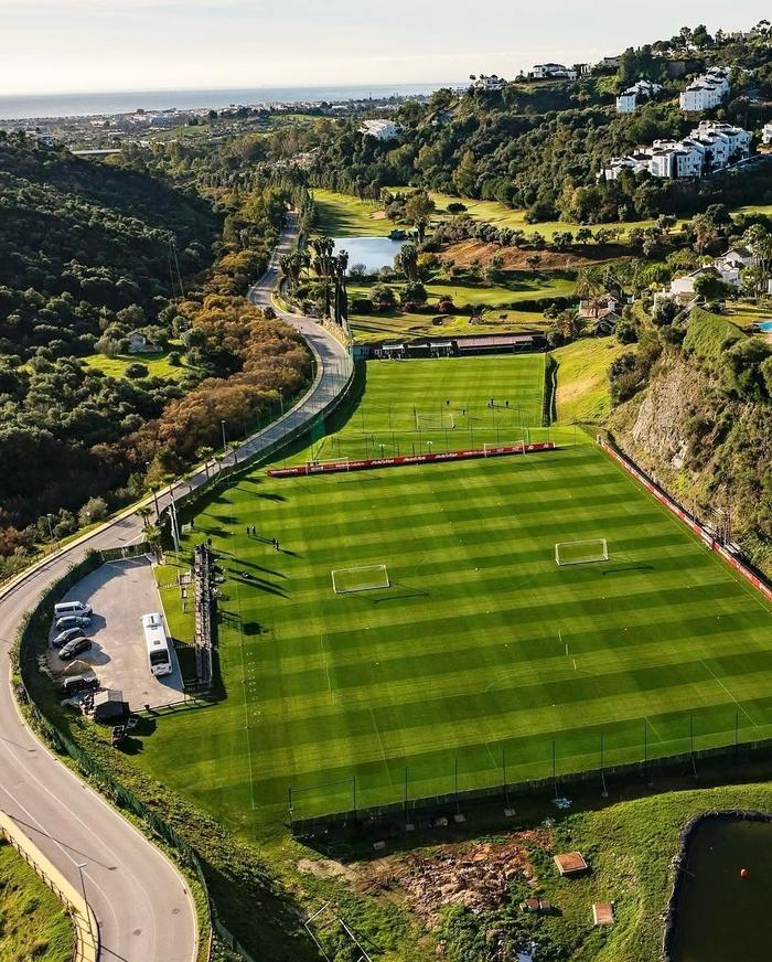 马拉加壮举引发关注，欧冠出线前景大有希望