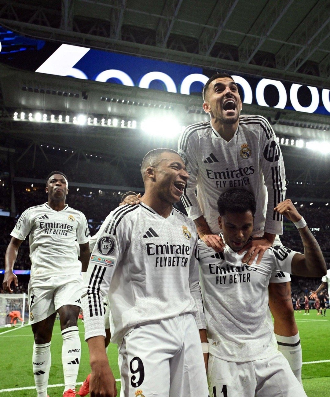 关于摩德里奇神技抢点，皇马继续豪取联赛三连胜的信息