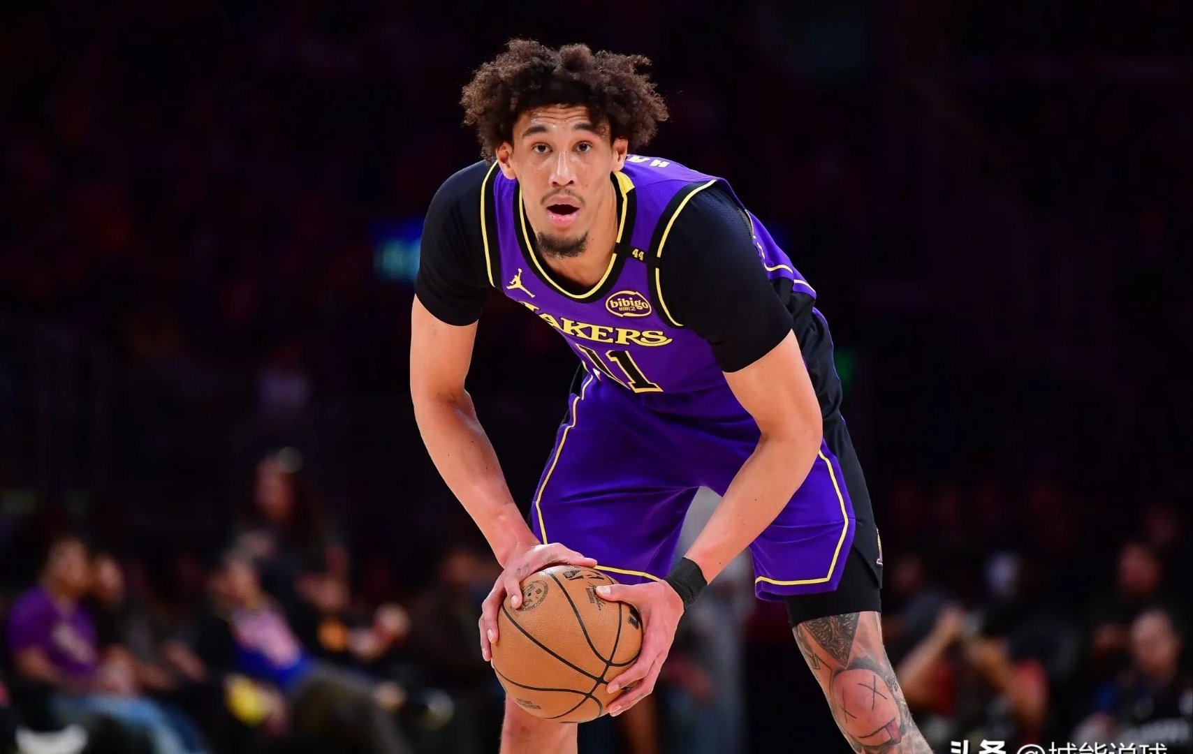 德罗巴重返赛场，领先优势明显首场状态出色，湖人观众沸腾！